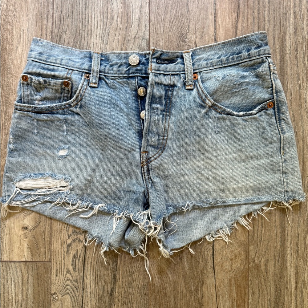 Levi’s denim shorts